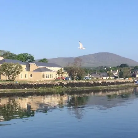 Отель The Beara Coast 4*